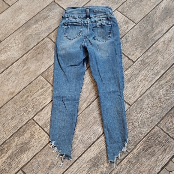 Refuge High Rise Distressed Blue Jeans - Picture 4 of 4